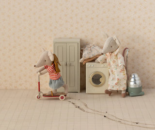 Armoire vintage souris