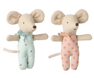 Jumeaux Bébés souris et leur boite assortie maileg coton en herbe détails