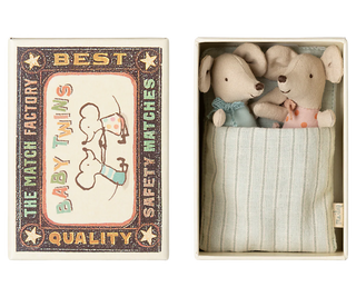 Jumeaux Bébés souris et leur boite assortie maileg coton en herbe