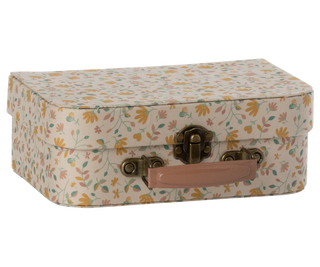 petite valise maileg pour ranger les jouets coton en herbe