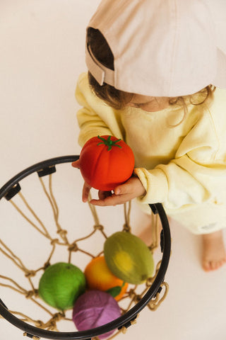jouet legumes latex Balle Tomate oli & carol coton en herbe