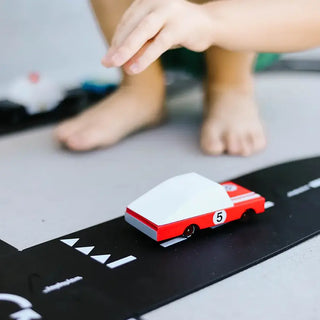 Voiture red racer jouet en bois Candylab coton en herbe