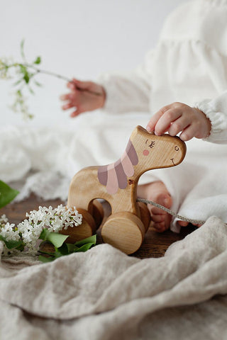 Jouet à tirer en bois Licorne Friendly Toys Coton en Herbe