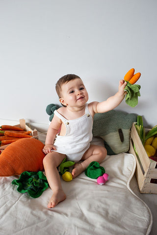 Mini doudou Cathy la Carotte oli & carol coton en herbe