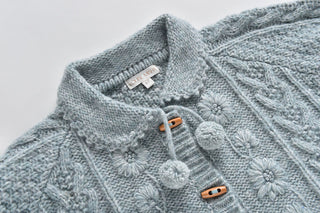 Cape Khella bleu pour enfants en maille louise misha coton en herbe