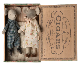 Grand-mère et grand-père souris maileg coton en herbe