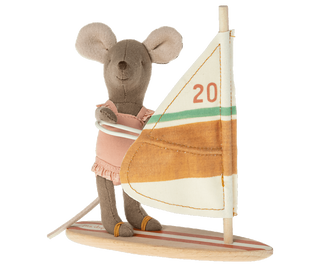 Souris petite sœur surf maileg coton en herbe