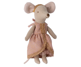 La princesse et le pois souris grande soeur maileg coton en herbe détails princesse