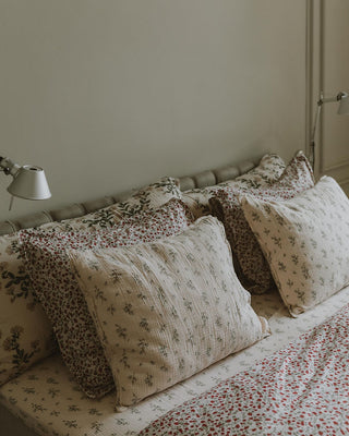 Housse de coussin fleurs linge de lit Garbo&friends coton en herbe