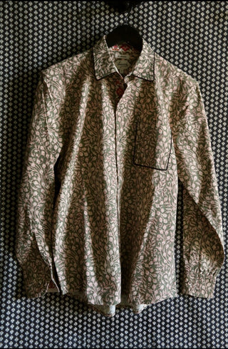 Chemise imprimé  dans son coffret assorti
