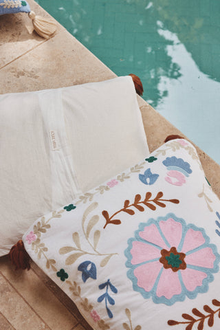 Housse de coussin Jimo broderie maison Louise misha coton en herbe