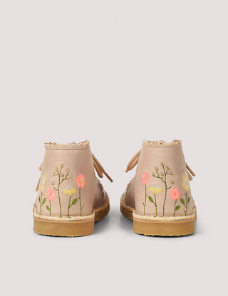 Bottes scallop boots cuir blanc Petit Nord Coton en Herbe