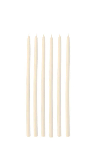 Bougeoir en laiton signé Boncoeurs, création artisanale élégante et intemporelle, diffuseur de lumière et de chaleur, proposé par la boutique Coton en Herbe.