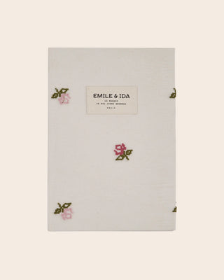 cahier écru roses brodés emile et ida coton en herbe