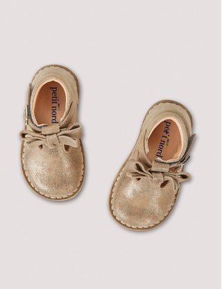 chaussures salomé bébé en cuir doré petit nord sélection coton en herbe