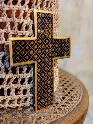 Croix celeste en métal doré signée Boncoeurs, création artisanale empreinte de lumière et de spiritualité, proposée par la boutique Coton en Herbe