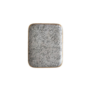 Demi-Plateau Lettre d’Italie en métal doré signé Boncoeurs, création artisanale élégante inspirée des correspondances anciennes, symbole de douceur et de raffinement, disponible chez la boutique Coton en Herbe.