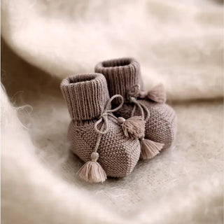 Chaussons bébé taupe Gentil Coquelicot  naissance. Coton en Herbe.