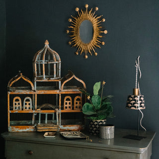 Glorifieur en métal doré signé Boncoeurs, création artisanale inspirée de l’art sacré, symbole de lumière et de dévotion, à découvrir chez la boutique Coton en Herbe.