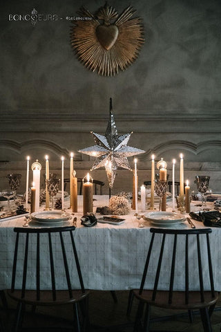 Glorifieur en métal doré signé Boncoeurs, création artisanale inspirée de l’art sacré, symbole de lumière et de dévotion, à découvrir chez la boutique Coton en Herbe.