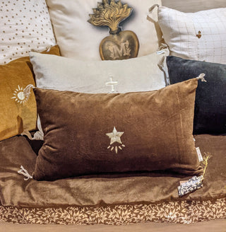 Housse de coussin Velours Lin Croix signée Boncoeurs, chez Coton en Herbe