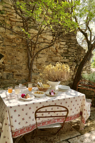 Nappe jardin fleuri