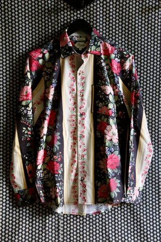 Chemise imprimé  dans son coffret assorti