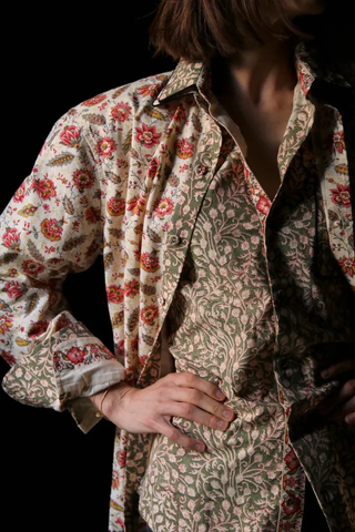 Chemise imprimé  dans son coffret assorti