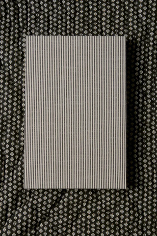 Chemise imprimé  dans son coffret assorti
