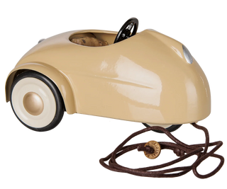 Voiture Souris sable