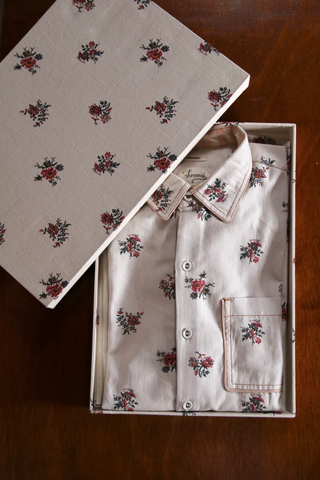 Chemise imprimé jardin fleuri dans son coffret assorti