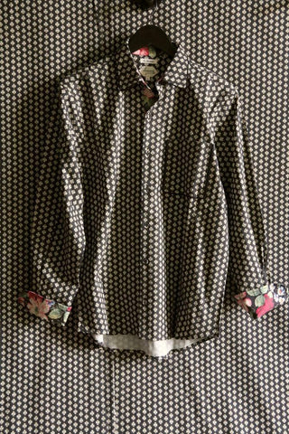 Chemise imprimé  dans son coffret assorti