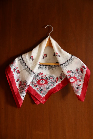 Foulard Carré en soie coquelicot rouge