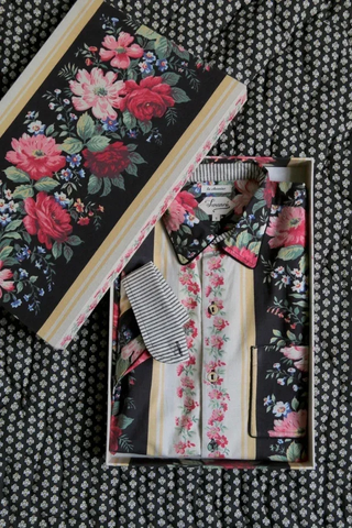 Chemise imprimé  dans son coffret assorti