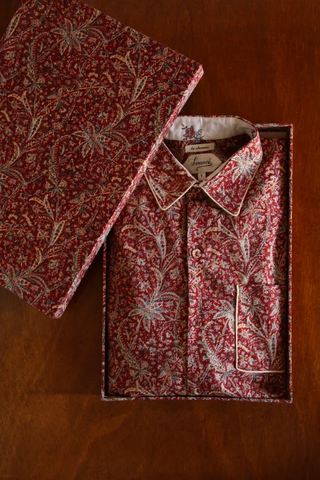 Chemise imprimé  dans son coffret assorti