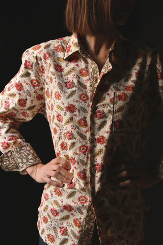 Chemise imprimé  dans son coffret assorti