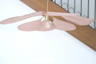 Luminaire pale précieuse Centième anciennement Georges Stores Chez Coton en Herbe