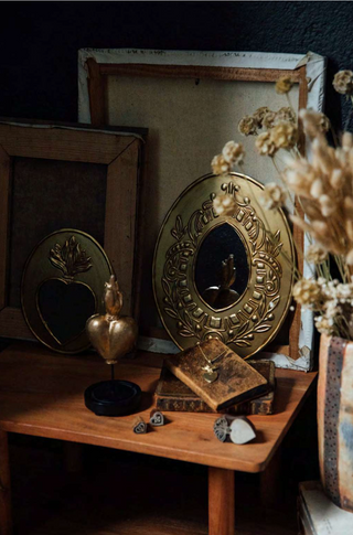 Miroir Romance doré signé Boncoeurs, chez Coton en Herbe