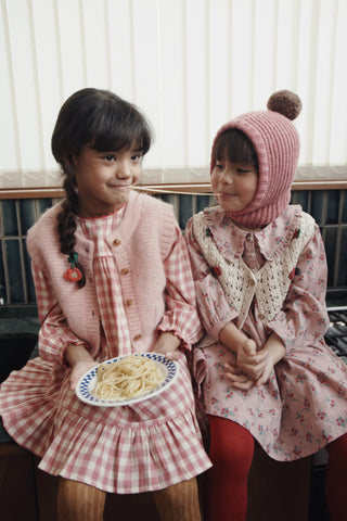 Cardigan sans manches ultra doux rose louise misha coton en herbe
