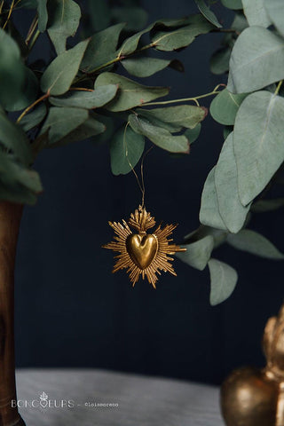 Pampille coeur sacre en métal doré signée Boncoeurs, création artisanale inspirée du ciel et de la lumière, proposée par la boutique Coton en Herbe.