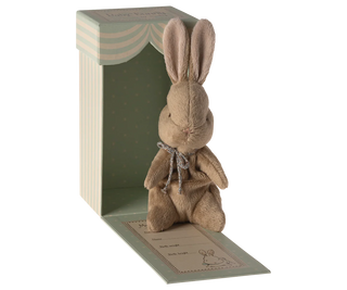 lapin peluche enfant cadeau naissance maileg et coton en herbe