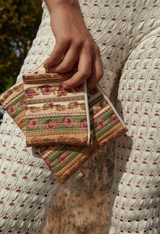 Petite pochette flores olive