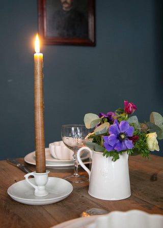 Petit pichet Orion en porcelaine blanche